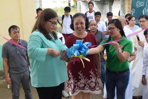 Lubao LGU Donates School Building to San Roque Arbol High School